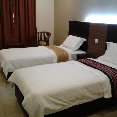Hotel 18 Carat Malacca Exterior foto