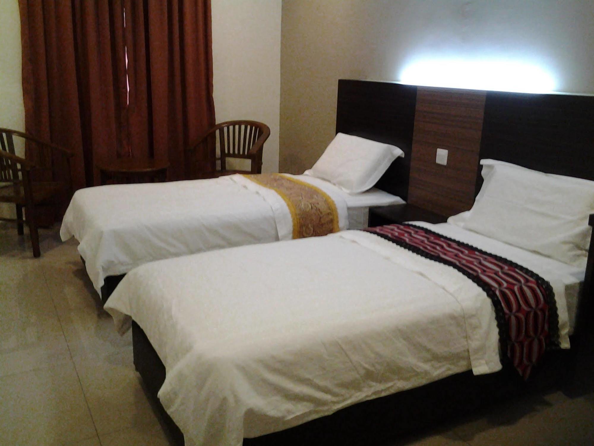 Hotel 18 Carat Malacca Exterior foto