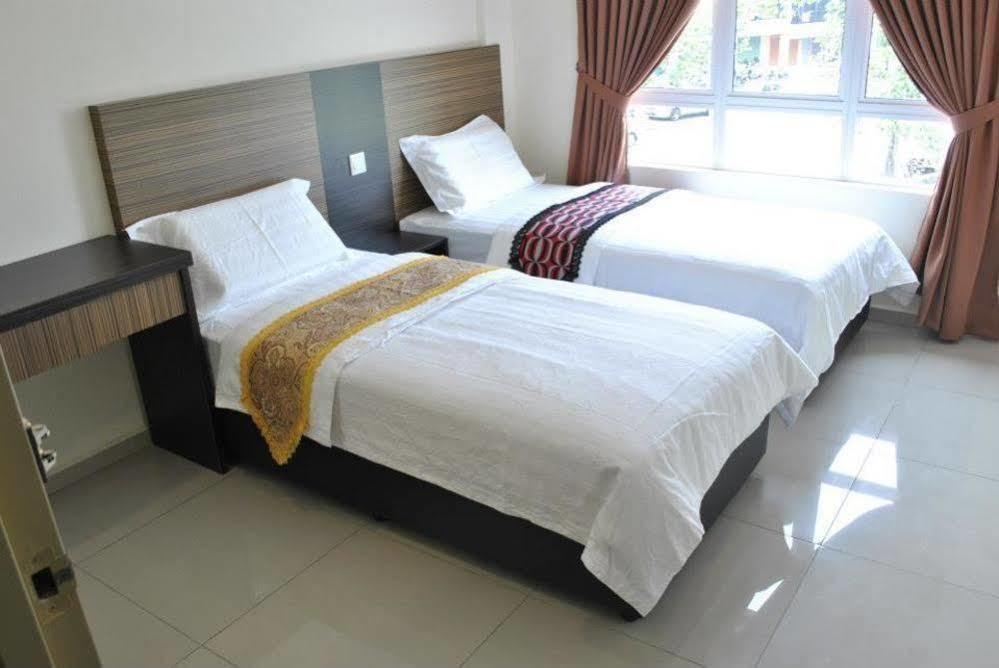 Hotel 18 Carat Malacca Exterior foto
